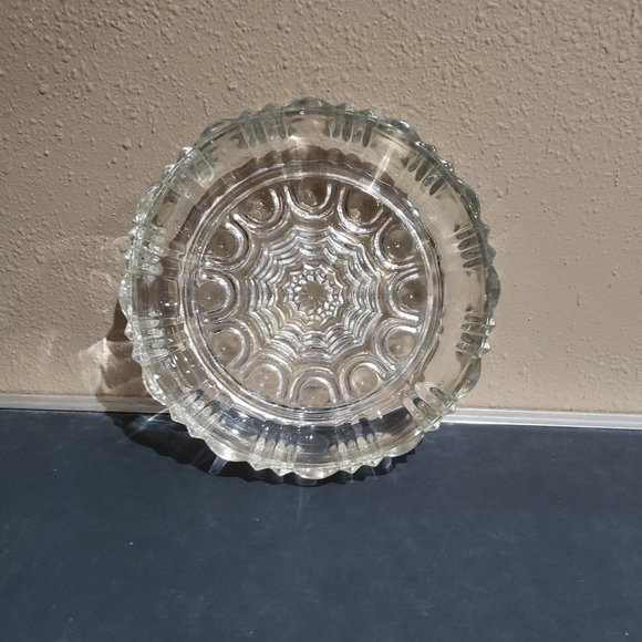 Vtg pressed glass spiderweb bowl - Picture 8 of 11